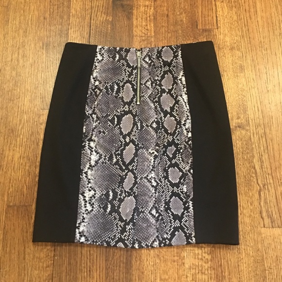 MICHAEL Michael Kors Dresses & Skirts - MICHAEL Michael Kors Skirt
